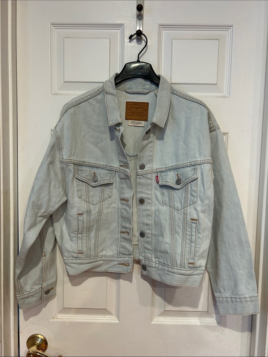 Levi's Jackets & Blazers - Levi's Light Wash Women's Denim Jacket